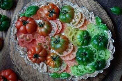 Torta salata con pomodori